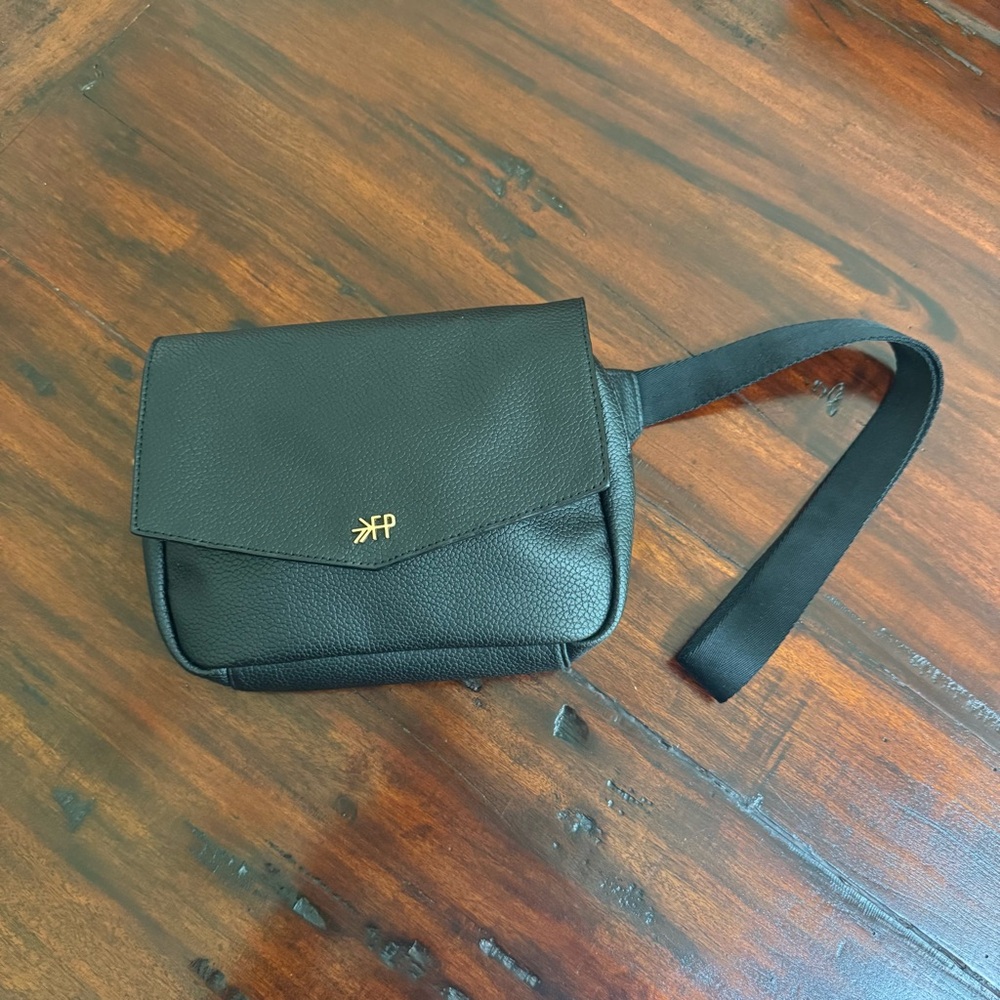 Freshly Picked Women’s Park Pack Belt Bag Fanny Pack Cross Body Black Purse